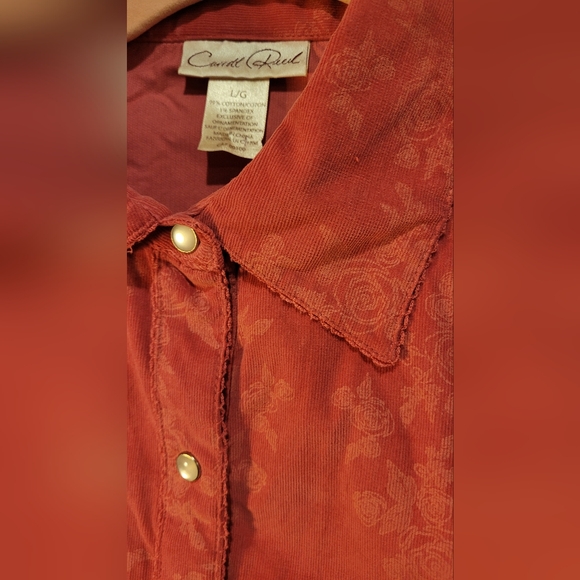 Carol Reed Button-Up Shirt - Picture 2 of 6